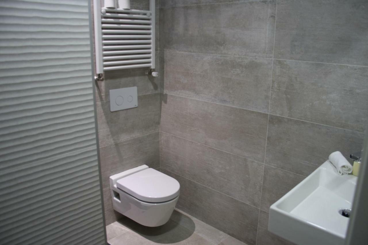 Smart Tech Plaza Flat *